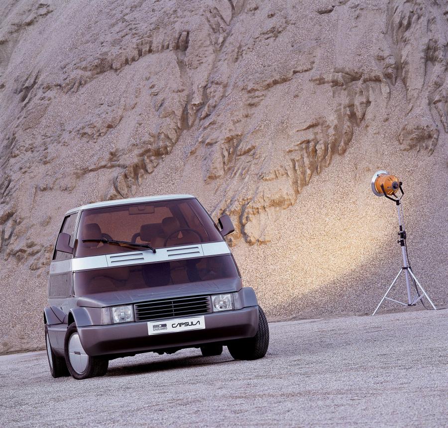  ItalDesign Capsula Concept 1982 года  (фото 3 из 4)